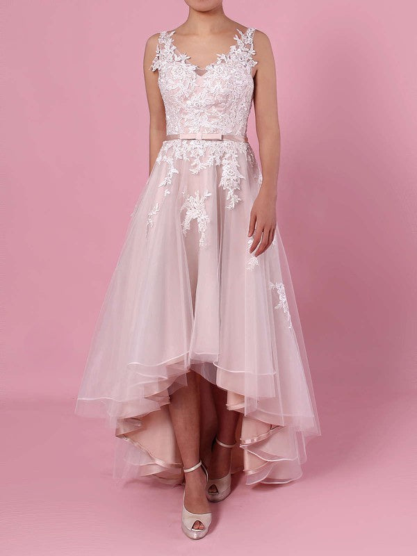 Chic A-Line V-Neck Tulle Asymmetrical Wedding Dresses with Appliques