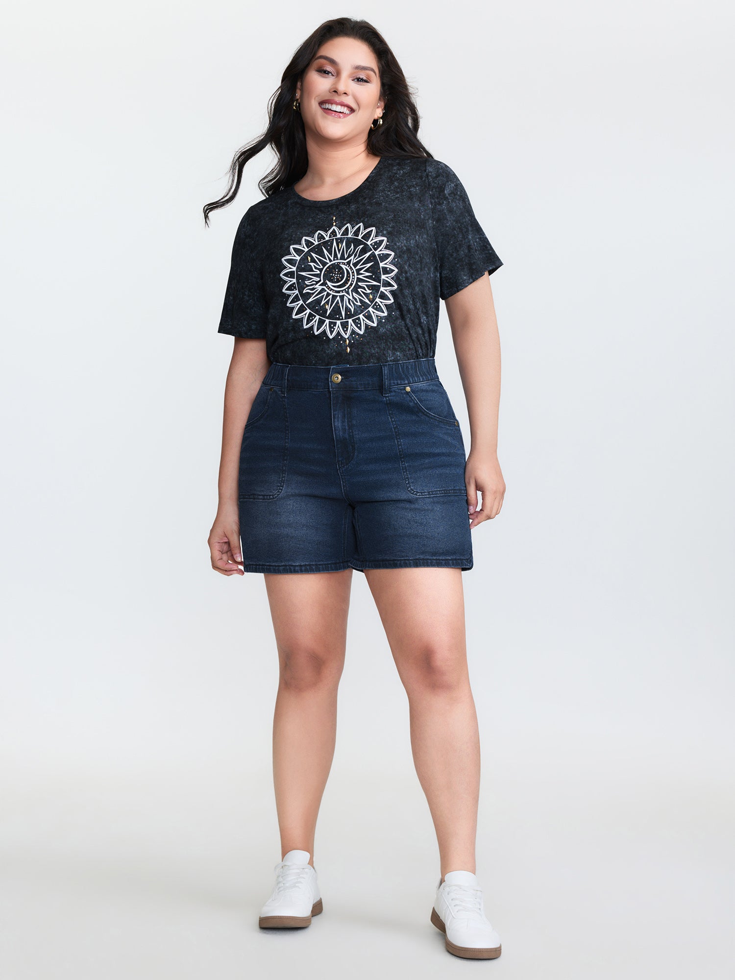 Stretchy Fitted Mid-Rise Denim Shorts