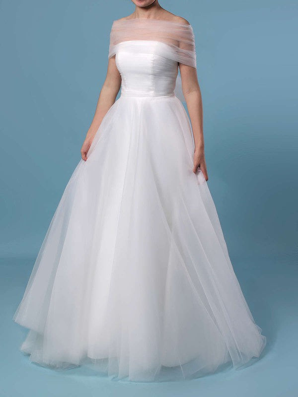 Elegant Off-The-Shoulder Tulle Ball Gown Wedding Dresses with Ruffles