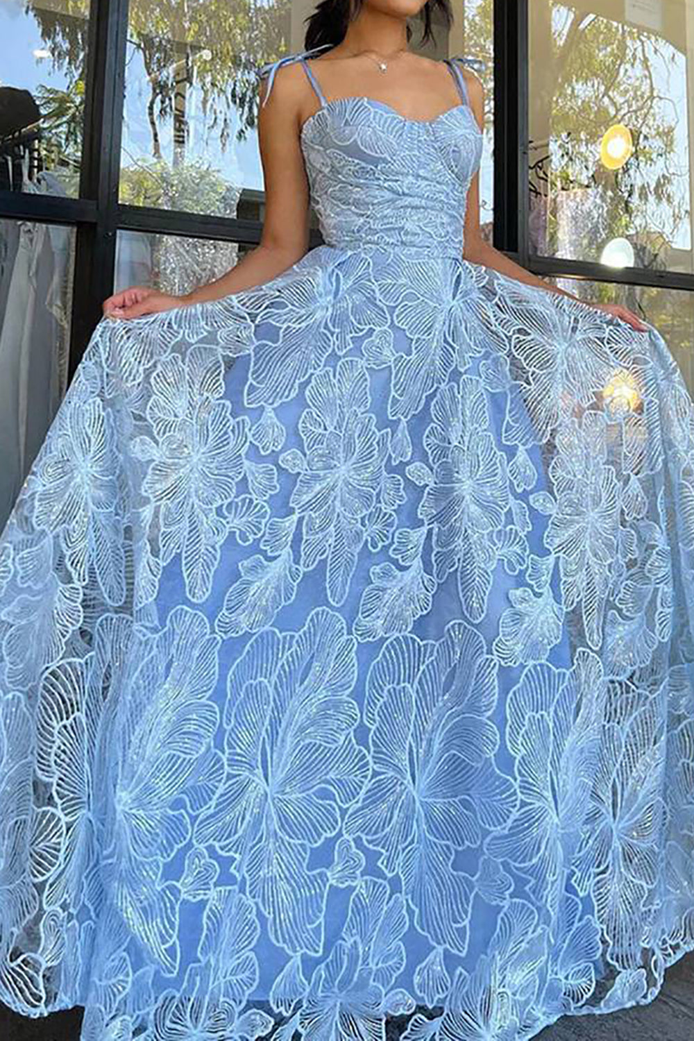 Elegant Blue Long Prom Dress with Lace and Spaghetti Straps in A-Line