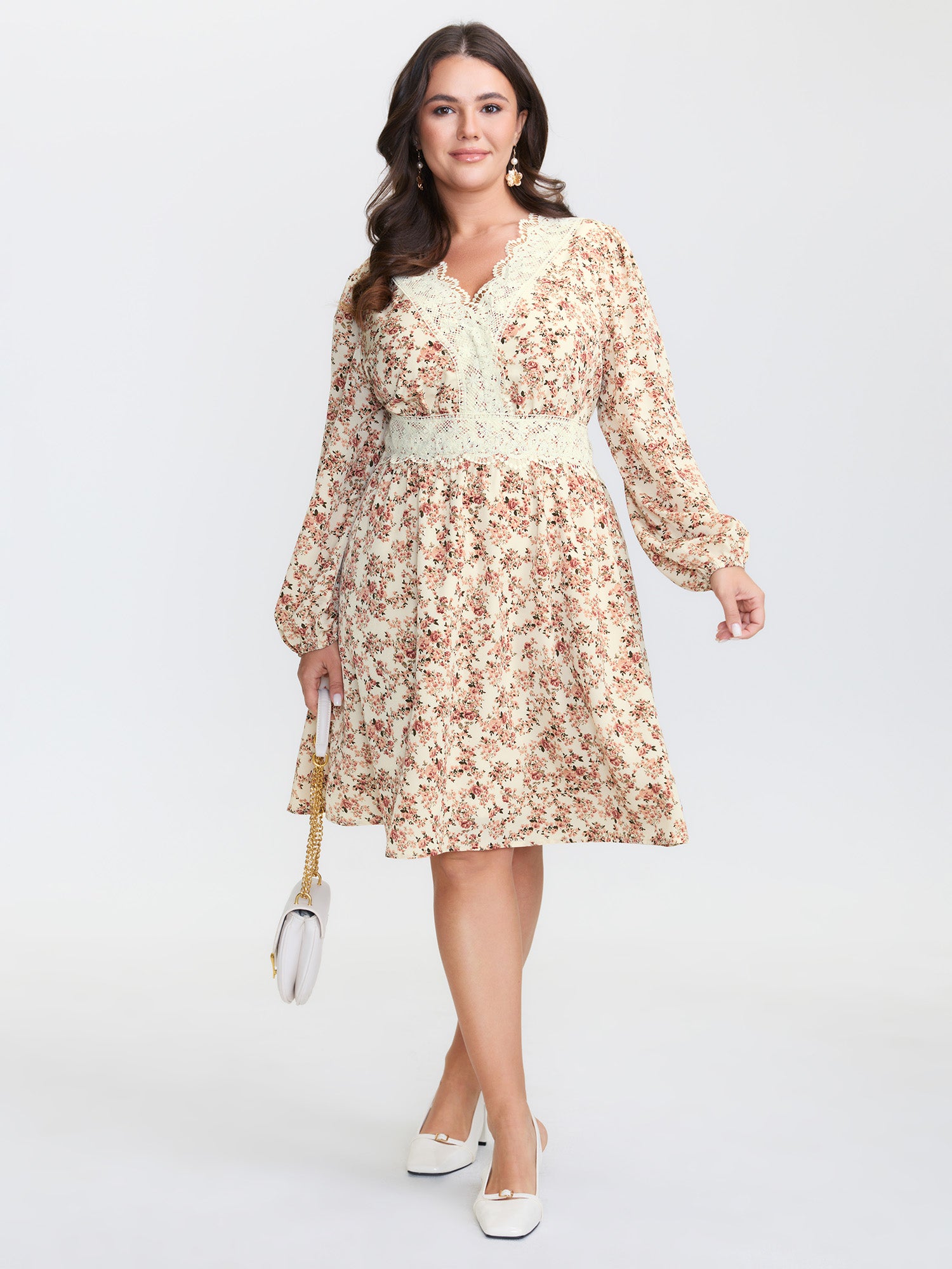 Floral Print Lace Trim Shirred Mini Dress