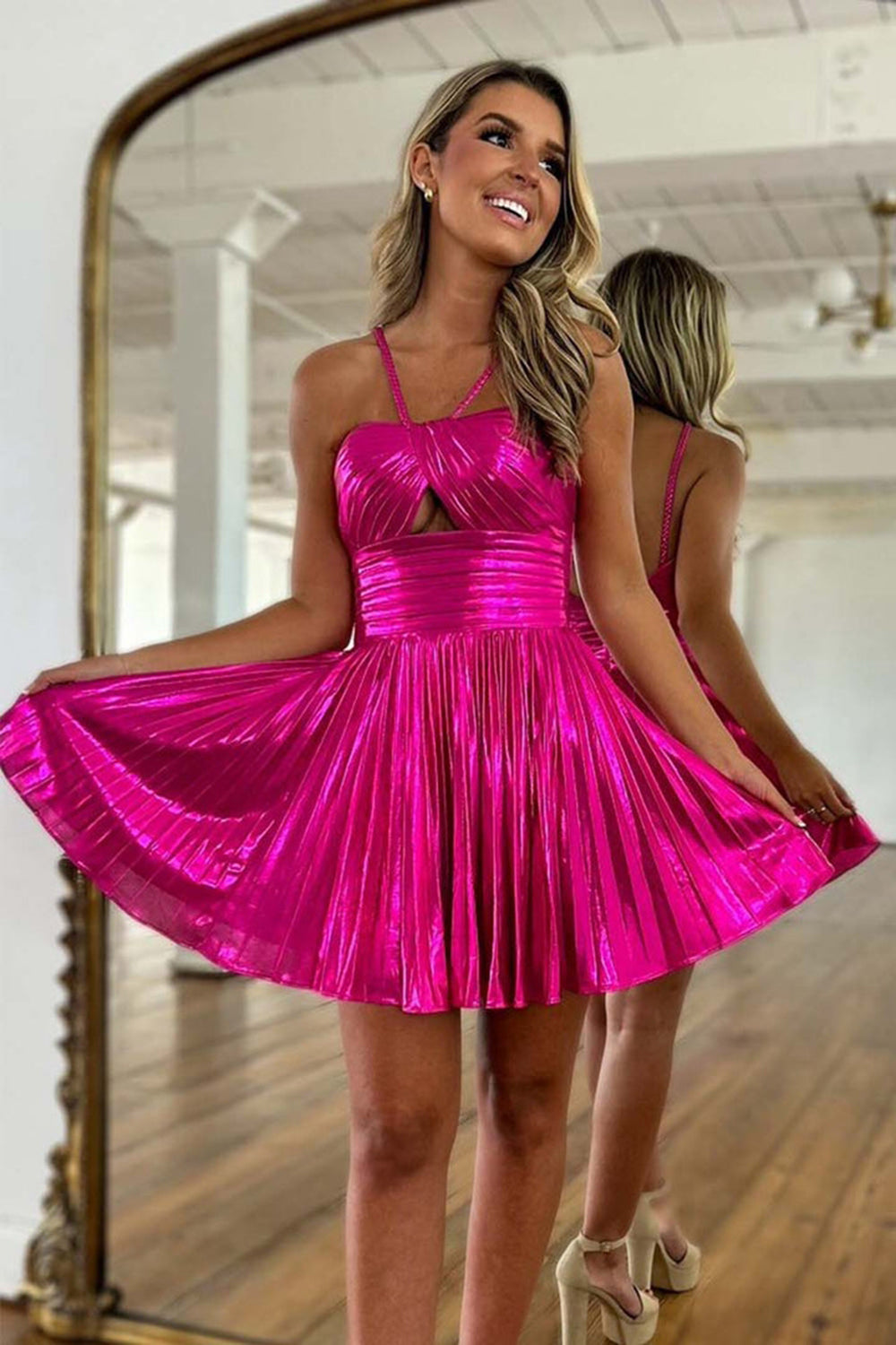 Sparkly Fuchsia A-Line Halter Pleated Short Homecoming Dress/Mini Dress