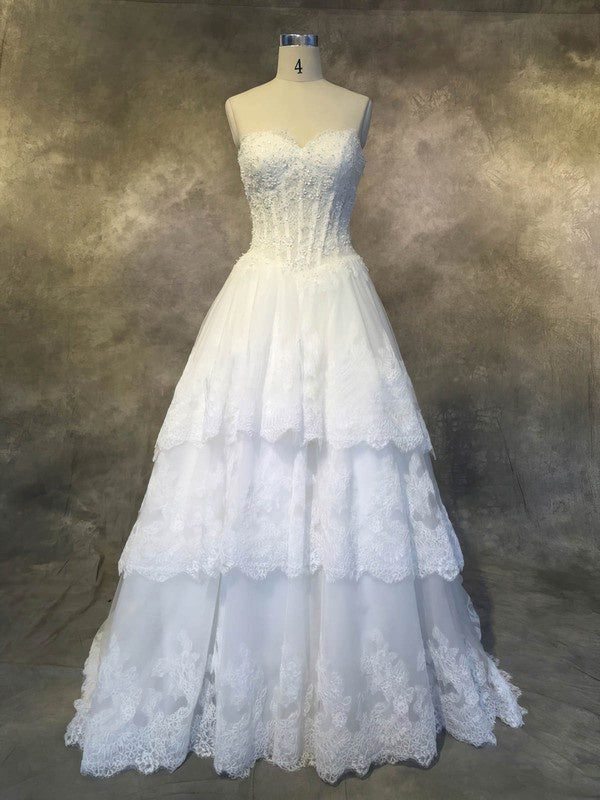 Charming Tiered Ball Gown Sweetheart Tulle Sweep Train Wedding Dresses