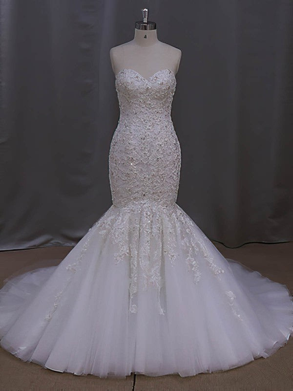 Elegant Trumpet Strapless Sweetheart Sequined Tulle Court Train Wedding Dresses