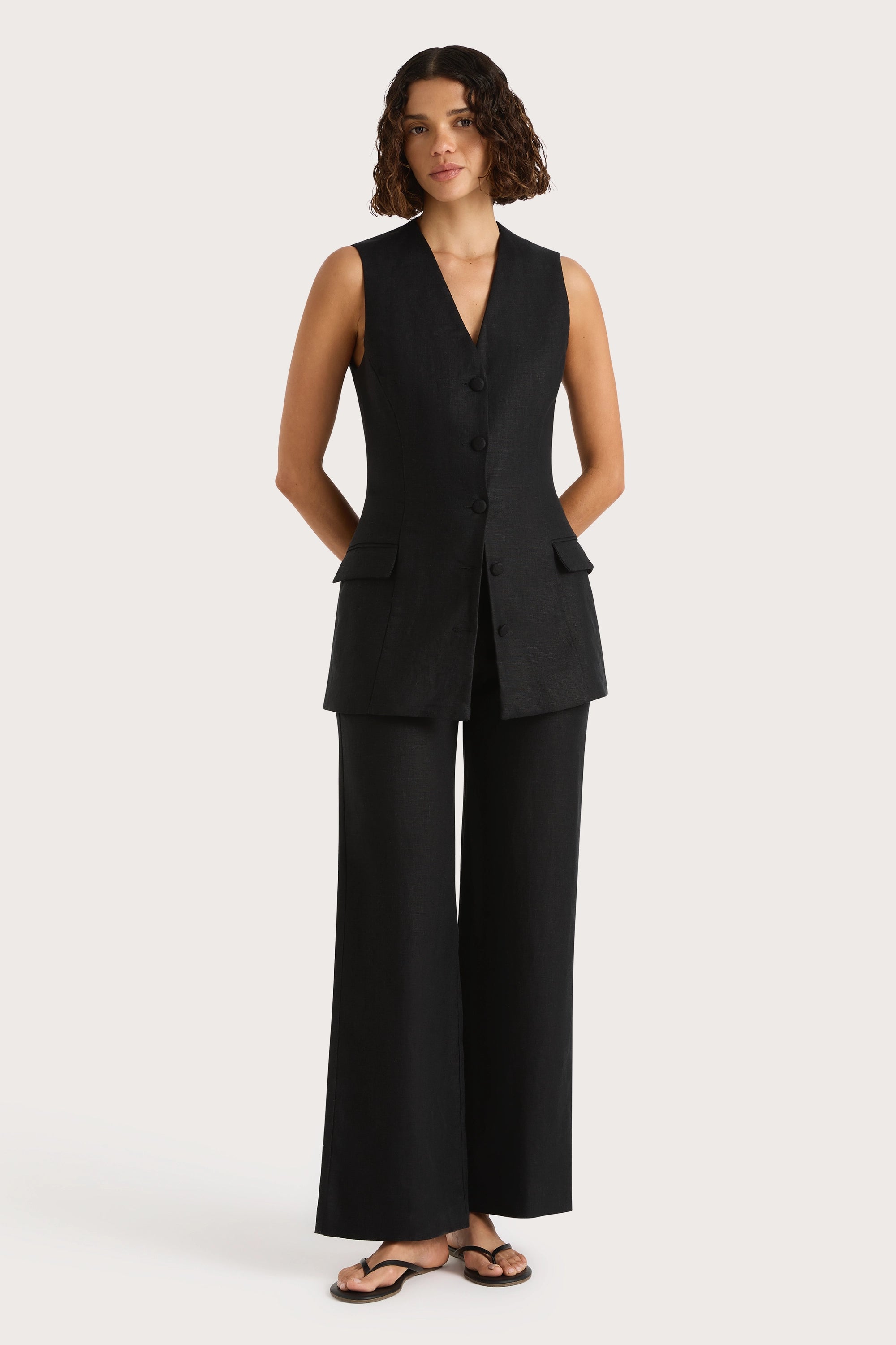 Eloise Vest Black - Final Sale