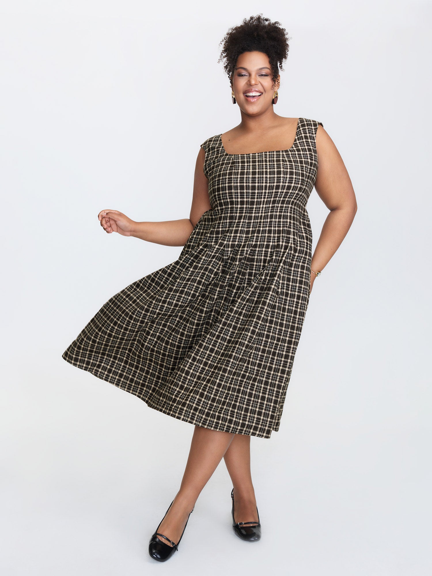 Checkered Pattern Shirred Back Midi Dress