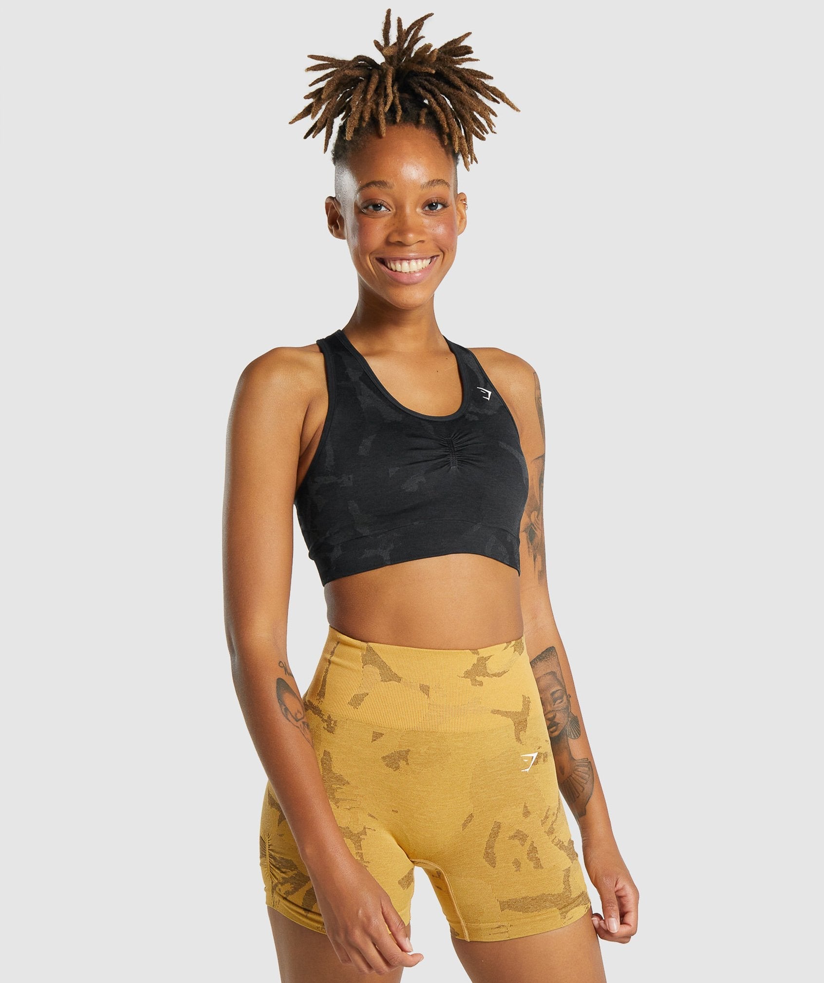 Gymshark Adapt Camo Seamless Racer Back Sports Bra - Black