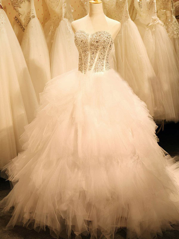 Luxurious Sequined Strapless Sweetheart Tulle Ball Gown Wedding Dresses with Chapel Train