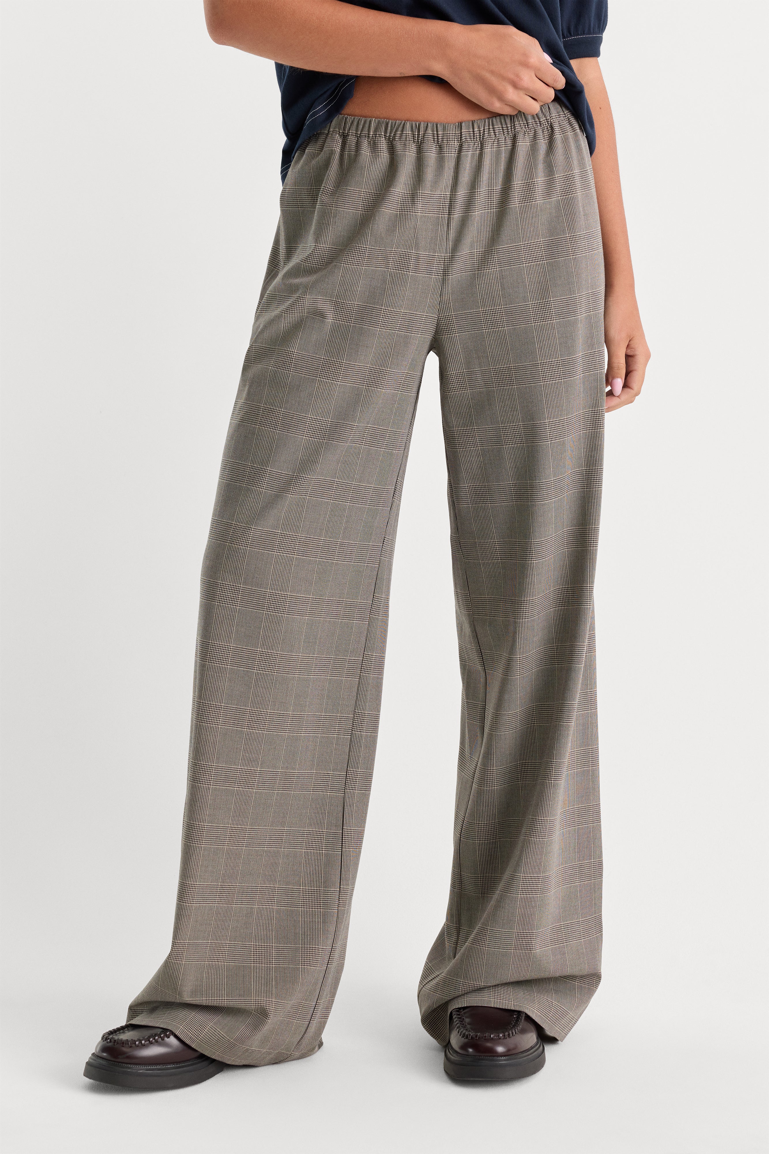 THE PLAID PULL ON TROUSER | MINI PLAID