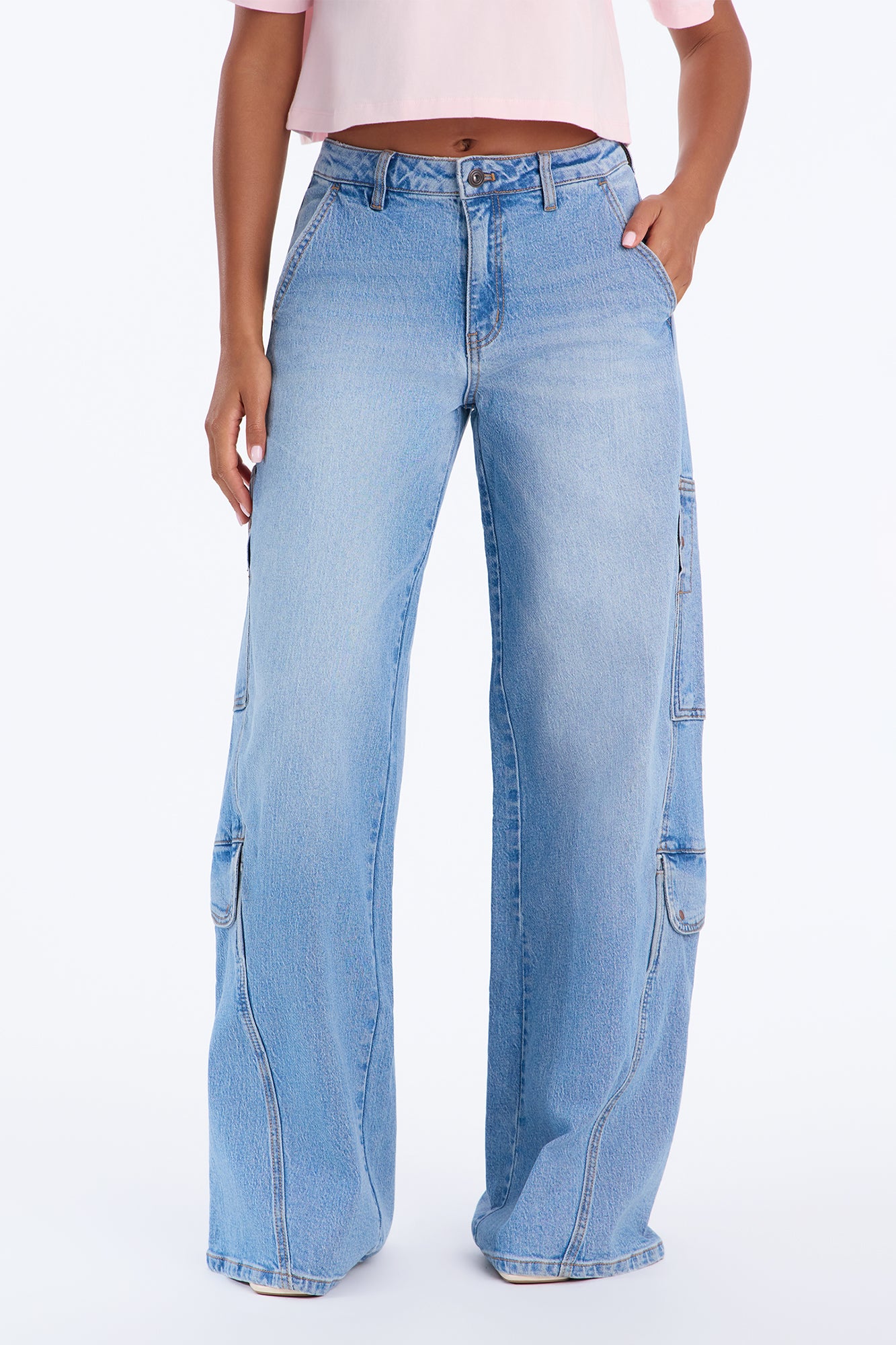 Mott Street Cargo Wide Leg Jeans - Light Wash