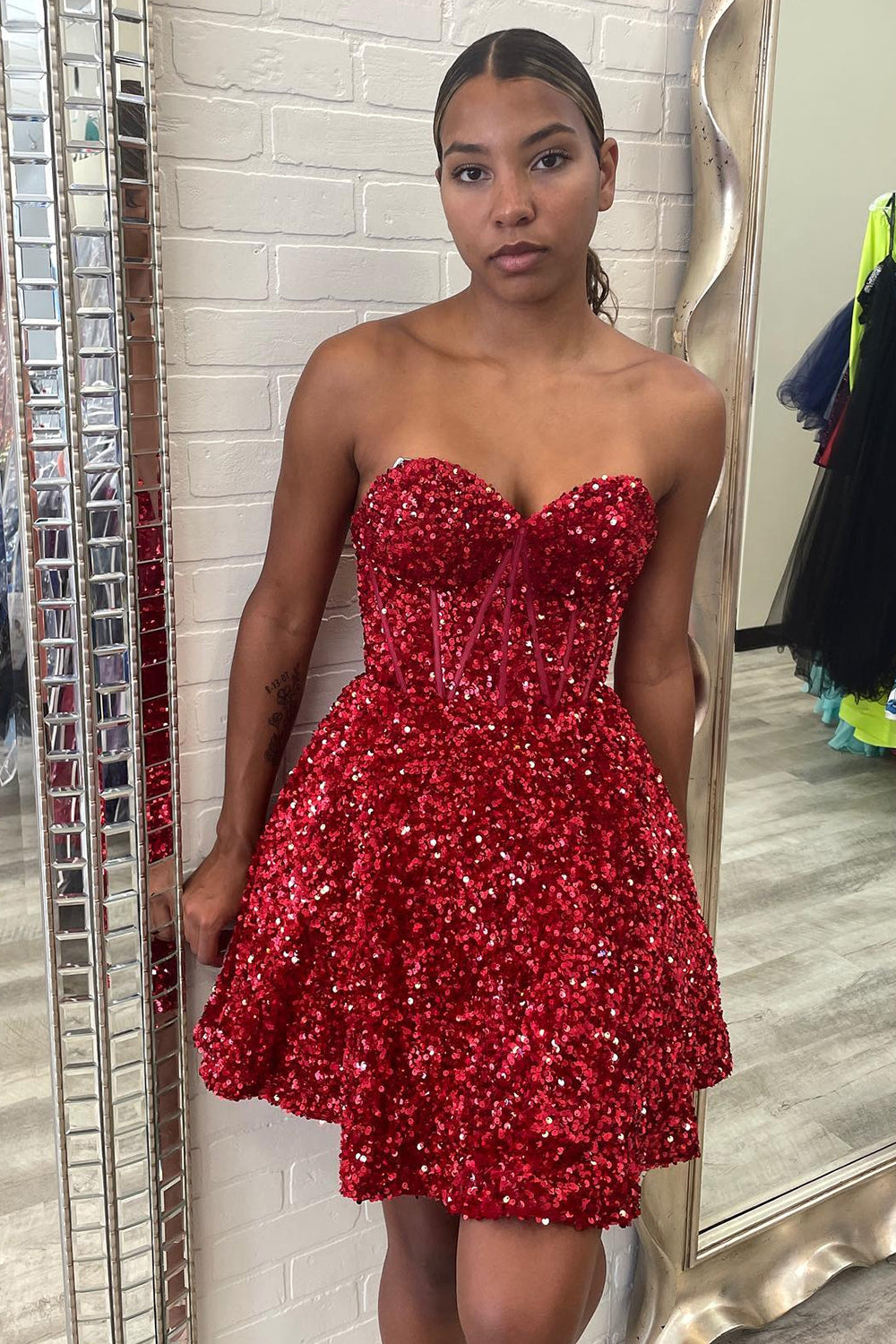 Red A-Line Sweetheart Sequins Short Homecoming Dress/Mini Dress with Pockets