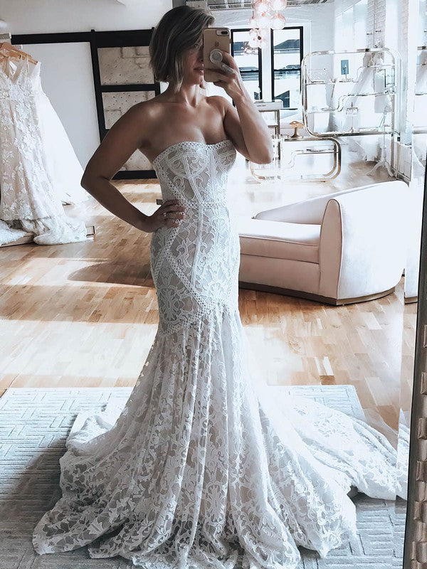Gorgeous Trumpet Lace Strapless Sweetheart Wedding Dresses