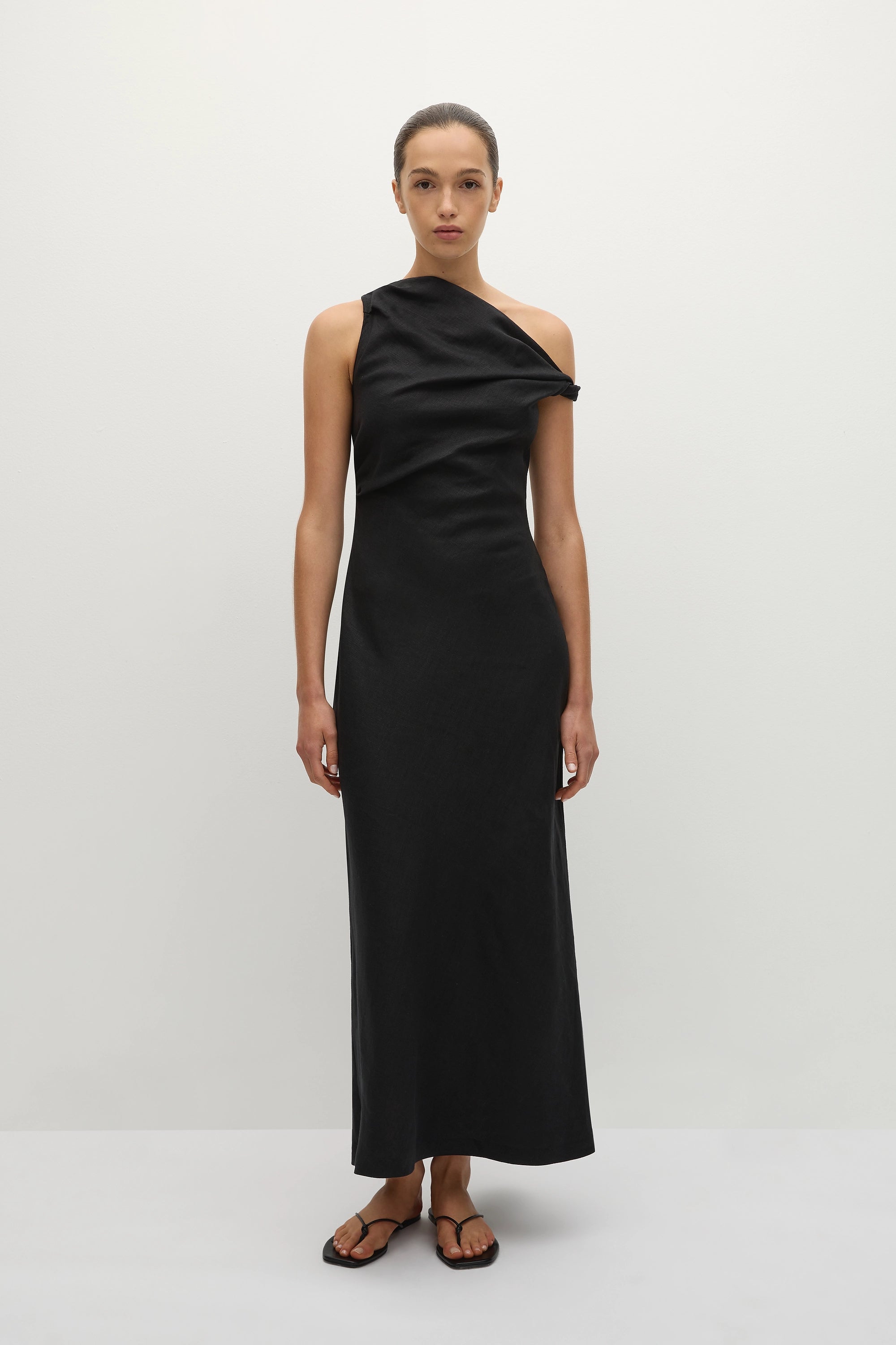 Suis Midi Dress Black - Final Sale