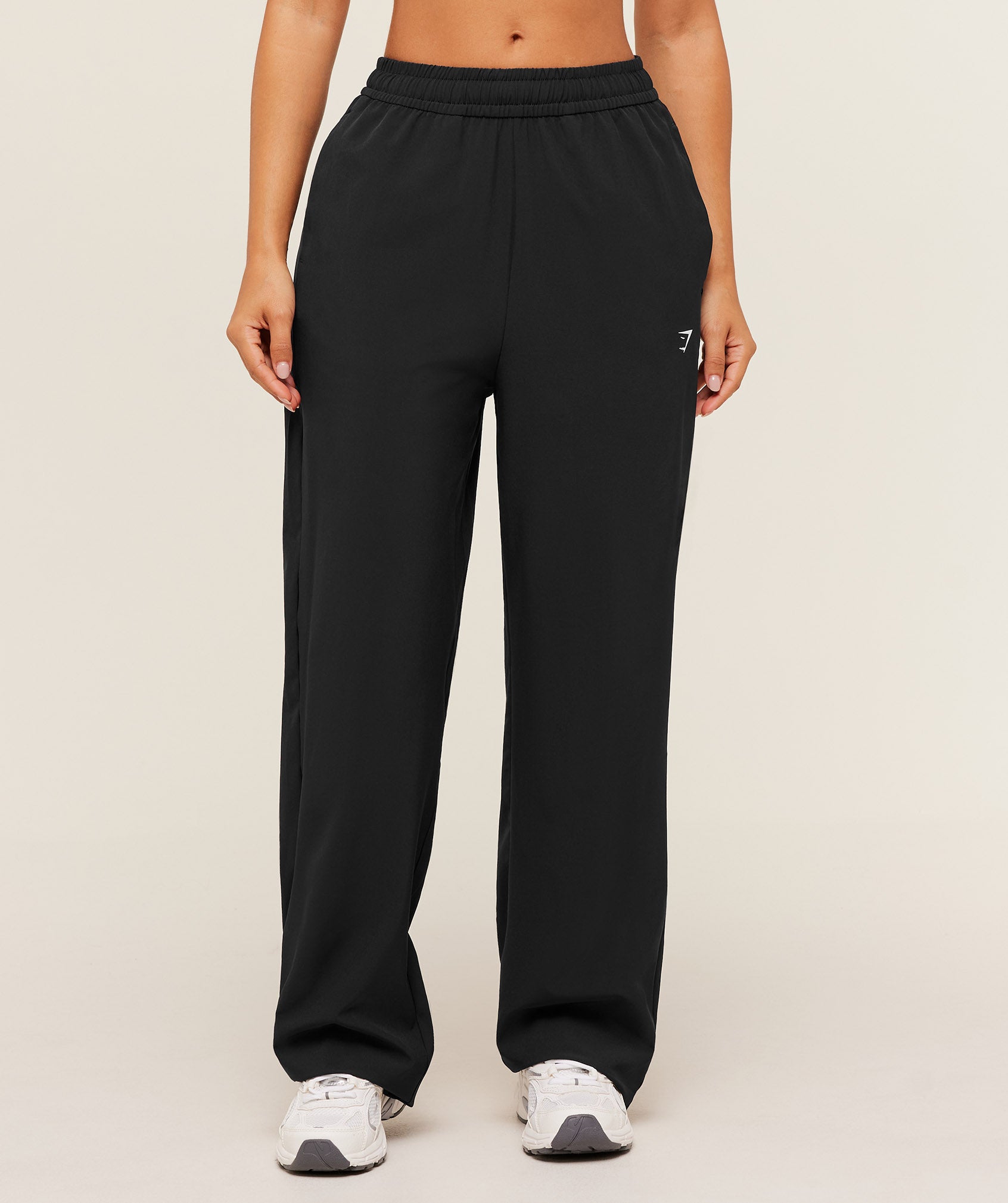 Gymshark Training Everyday Woven Straight Leg Short Pants - Black