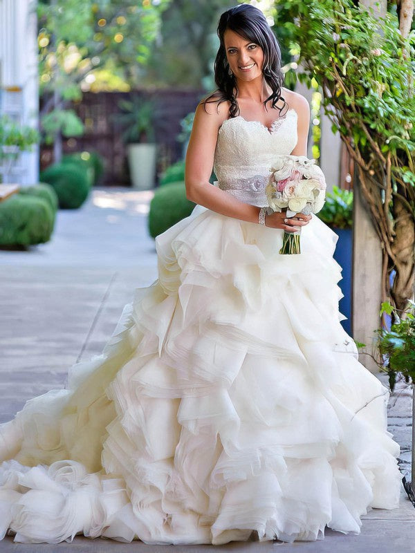 Beautiful Tiered A-Line Sweetheart Strapless Organza Court Train Wedding Dresses