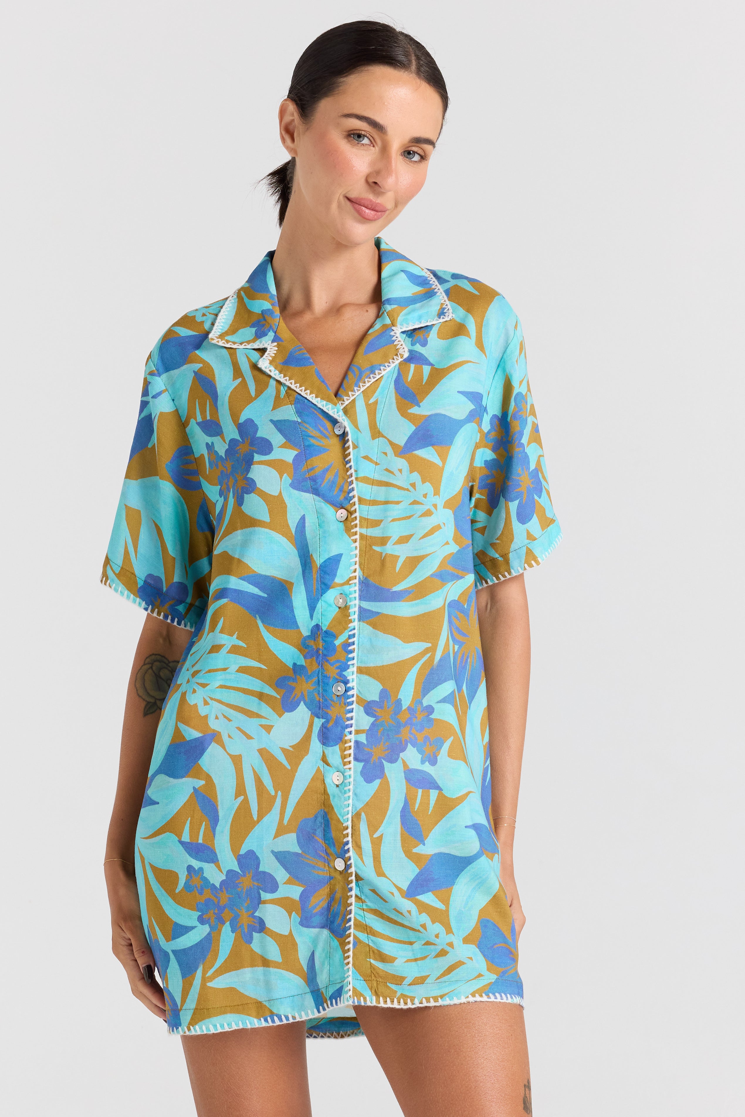 Poolside Paradiso Caribou Kealani Shortsleeve Shirt Dress
