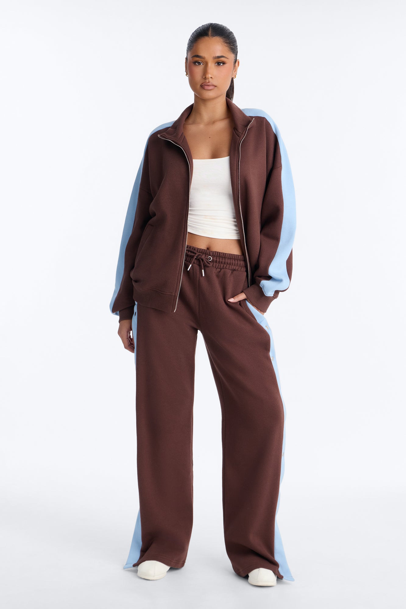 On The Move Fleece Pant Set - Chocolate/Combo