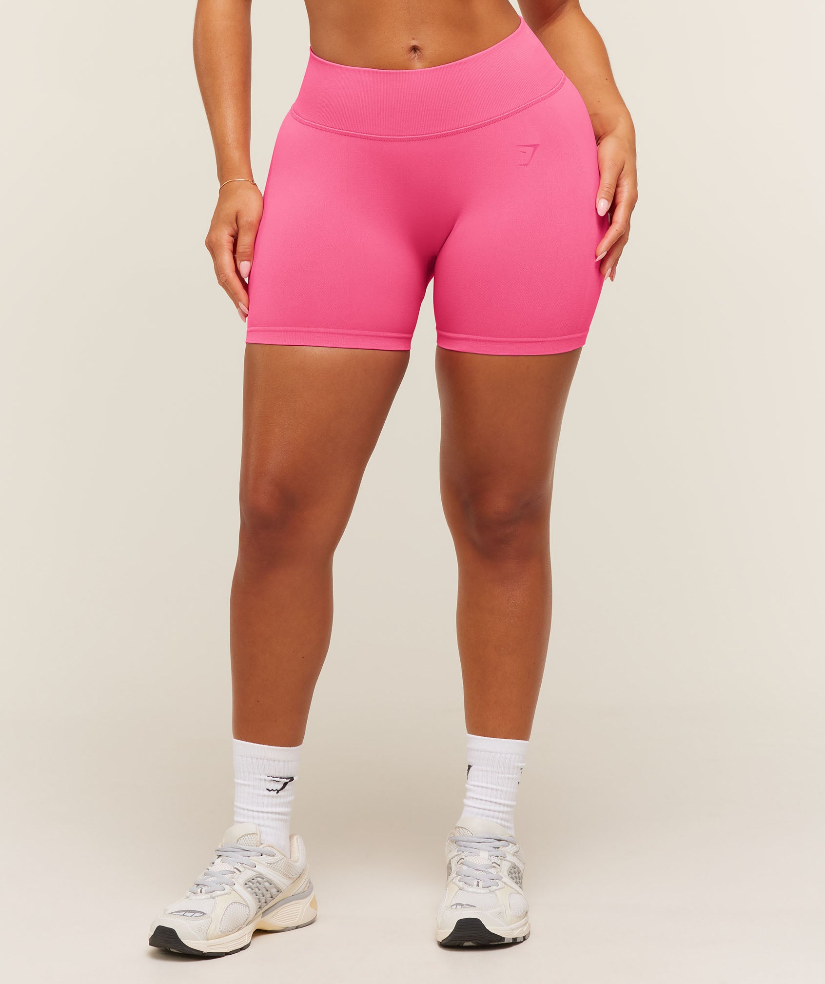 Gymshark Lift Seamless 2.0 Mid-Rise Shorts - Physical Pink