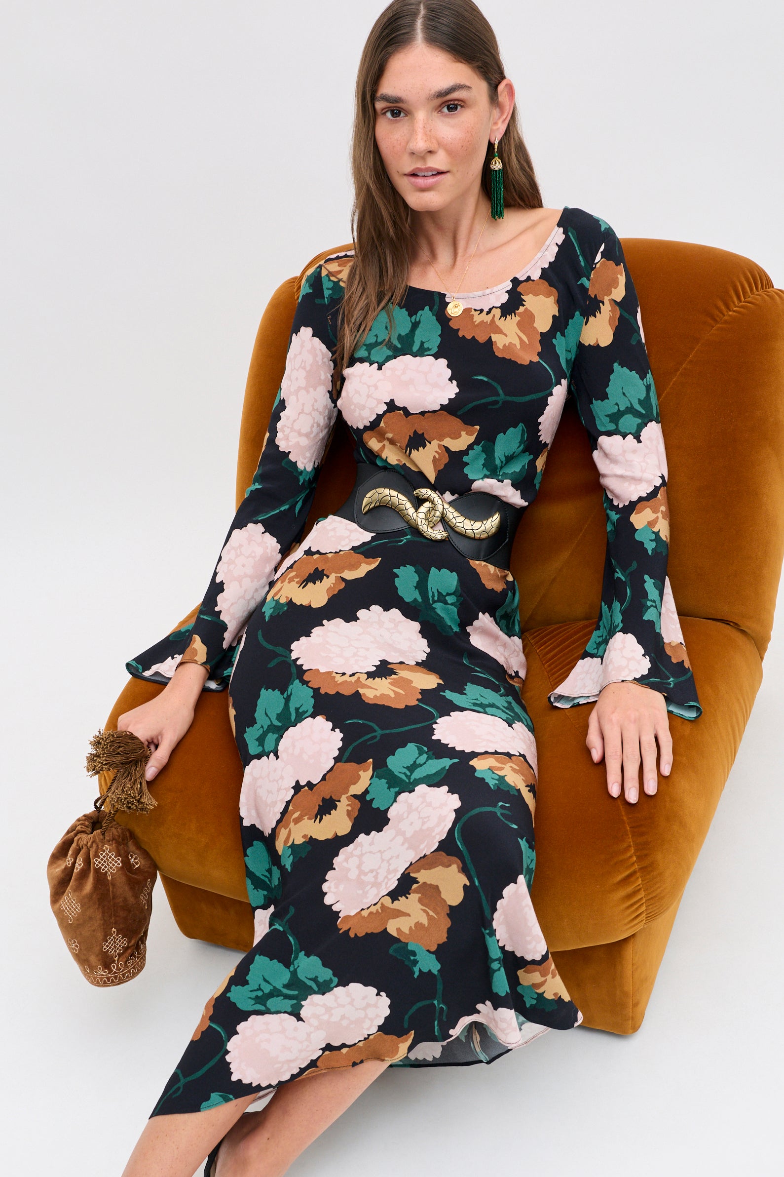 Amal -  Hydrangea Floral Charcoal