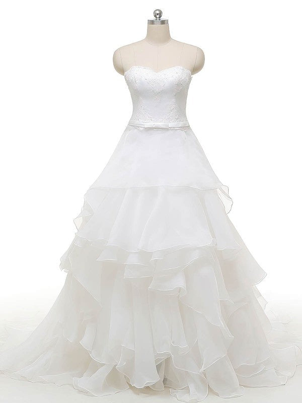 Stunning Sweetheart Strapless Organza Court Train Wedding Dresses with Sash