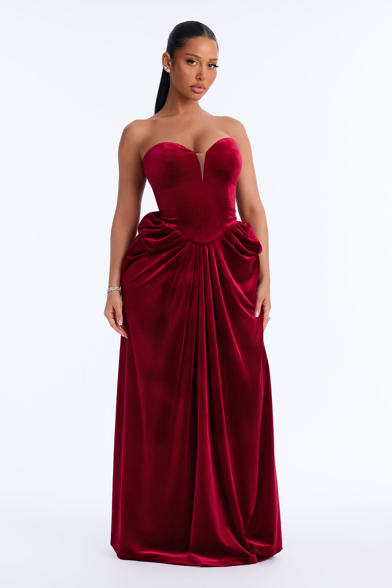 Love The Spotlight Velvet Gown - Red