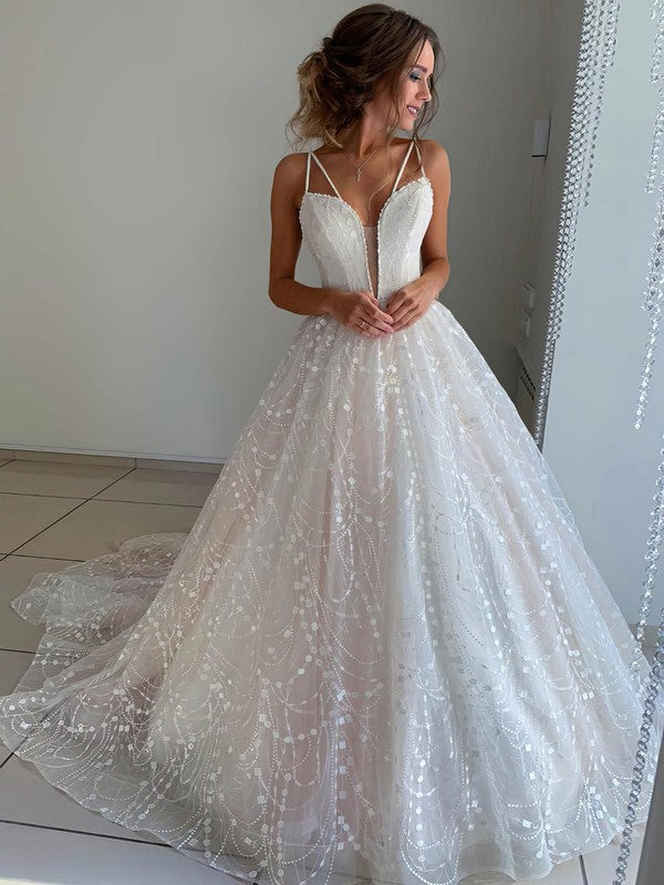 Classic Criss Cross Straps V-Neck Lace Court Train Wedding Dresses