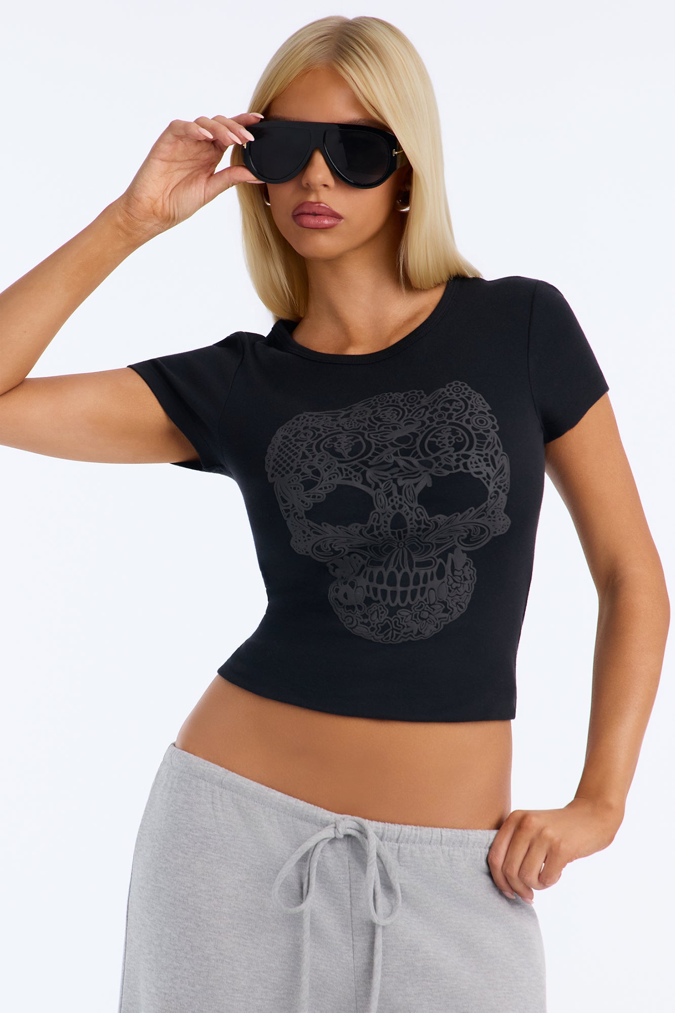 Delicate Skull Tee - Black