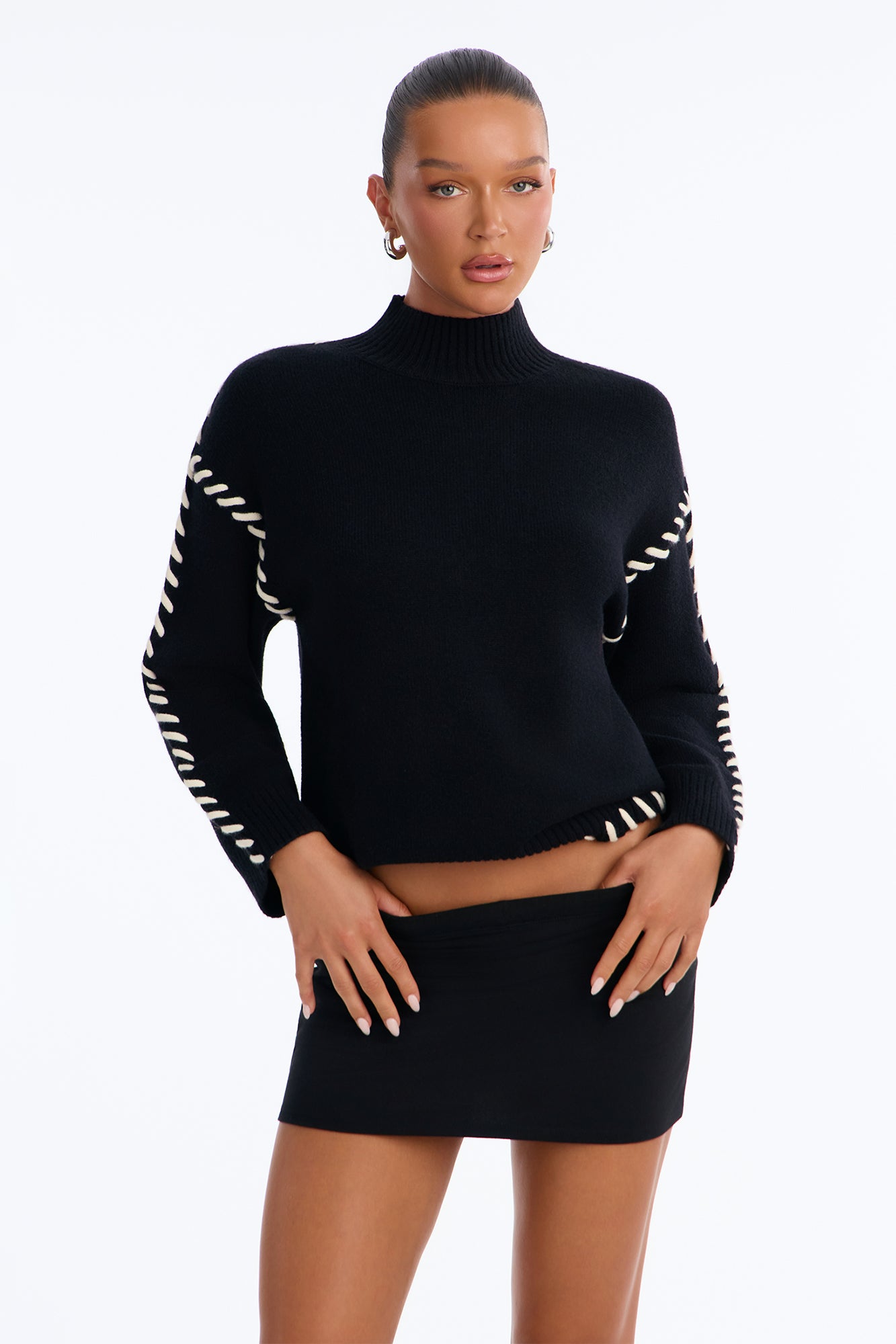 Blissful Contrast Mock Neck Pullover Sweater - Black/White