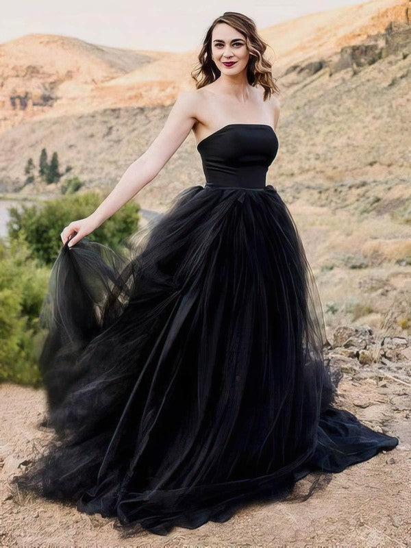 Classic Blace Strapless Tulle Ball Gown Sweep Train Wedding Dresses