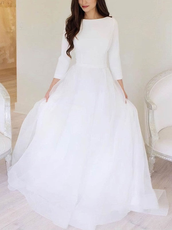 Elegant Crew Neck Tulle 3/4 Long Sleeves Ball Gown Wedding Dresses with Sweep Train