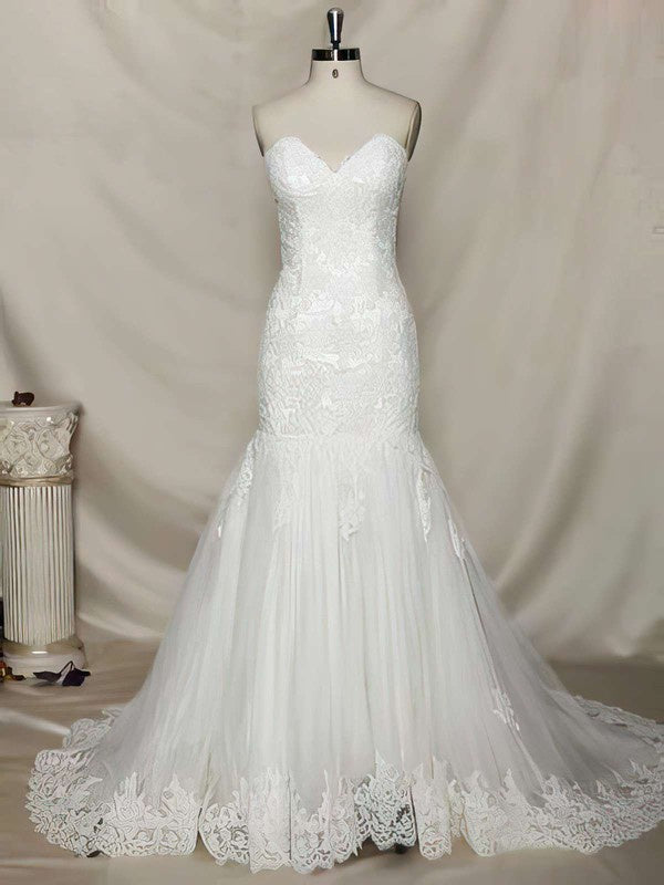 Elegant Trumpet Sweetheart Strapless Lace Chapel Train Wedding Dresses with Appliques
