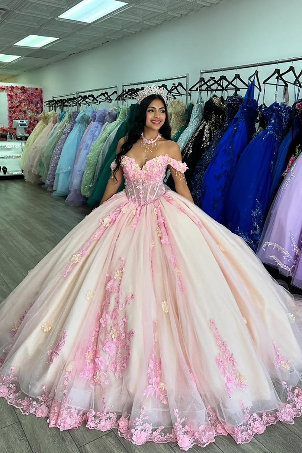 Off-the-Shoulder Pink Tulle Ball Gown with Corset and Applique for Quinceanera