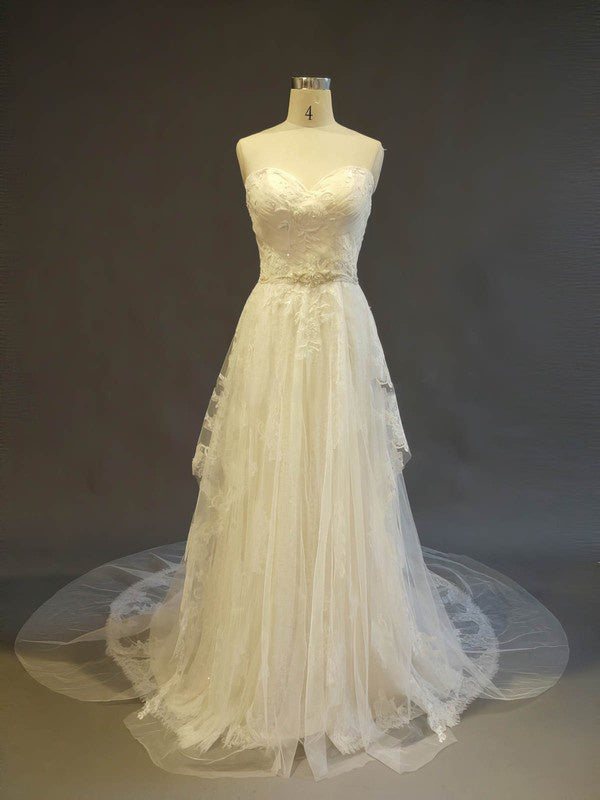 Glamorous Sweetheart Backless Tulle Court Train Wedding Dresses with Sash