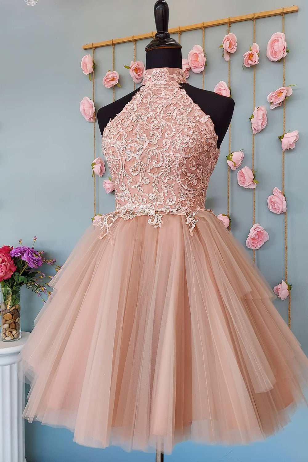 Sparkly Blush A-Line Short Tulle Homecoming Dress/Mini Dress with Lace
