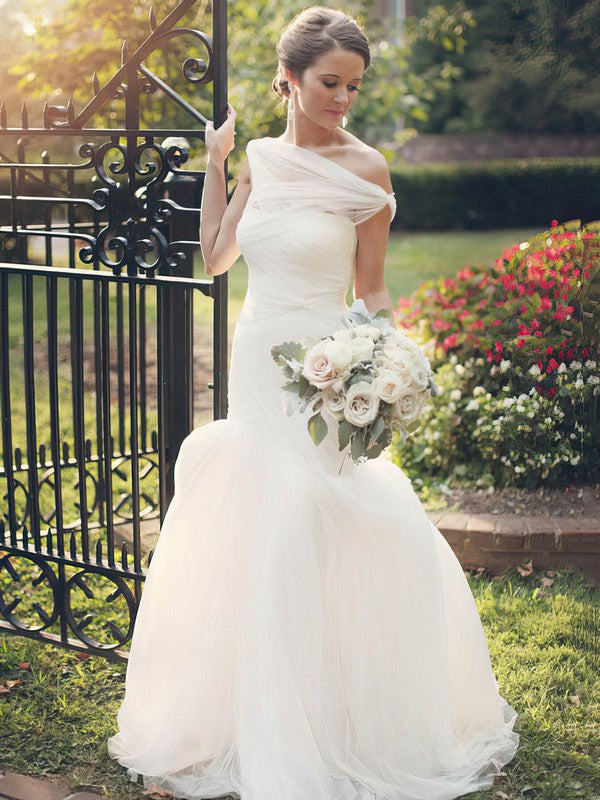 Stylish One Shoulder Trumpet Tulle Sweep Train Wedding Dresses with Ruffles