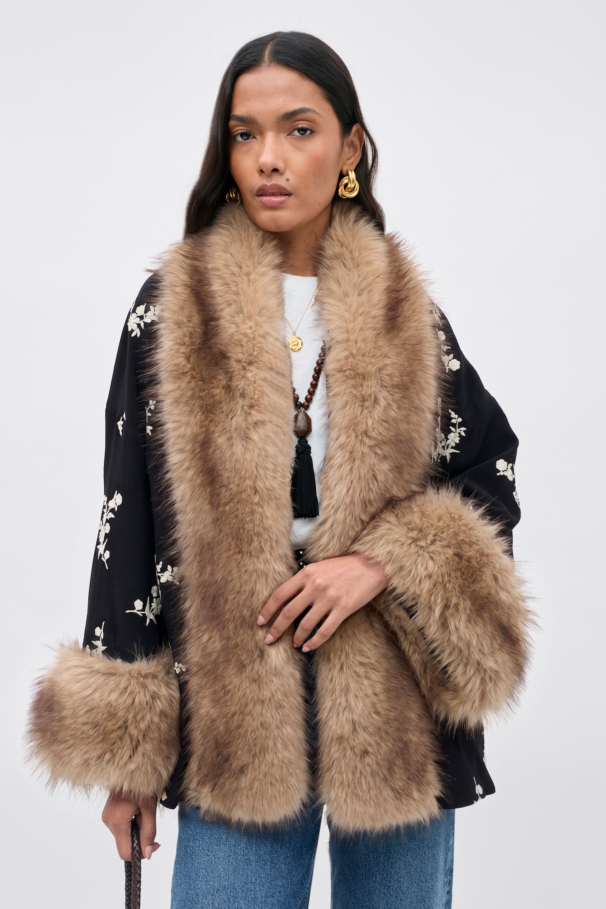 Micah - Alexa Flower Embroidery Black