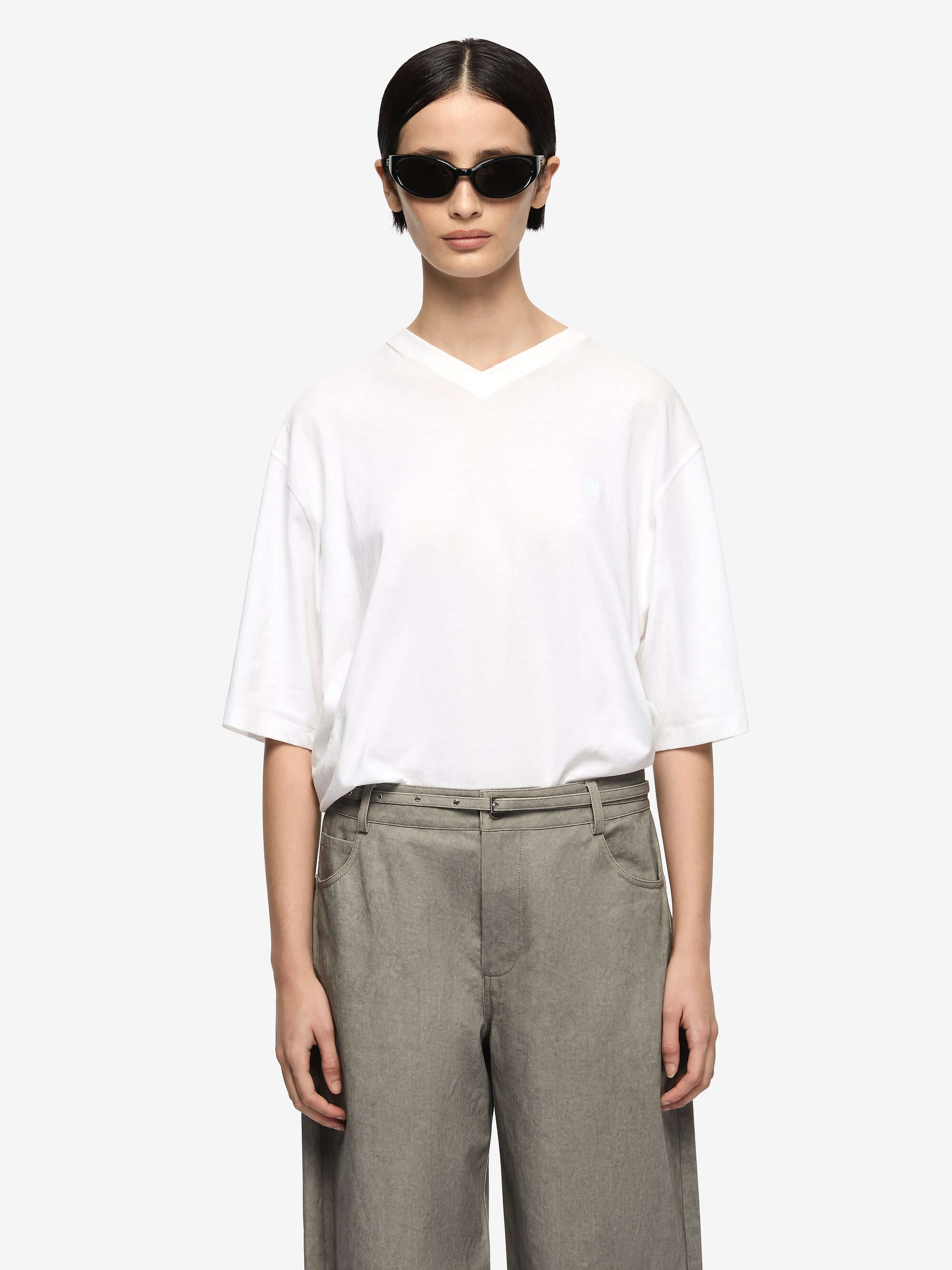 COLE V NECK TEE - IVORY