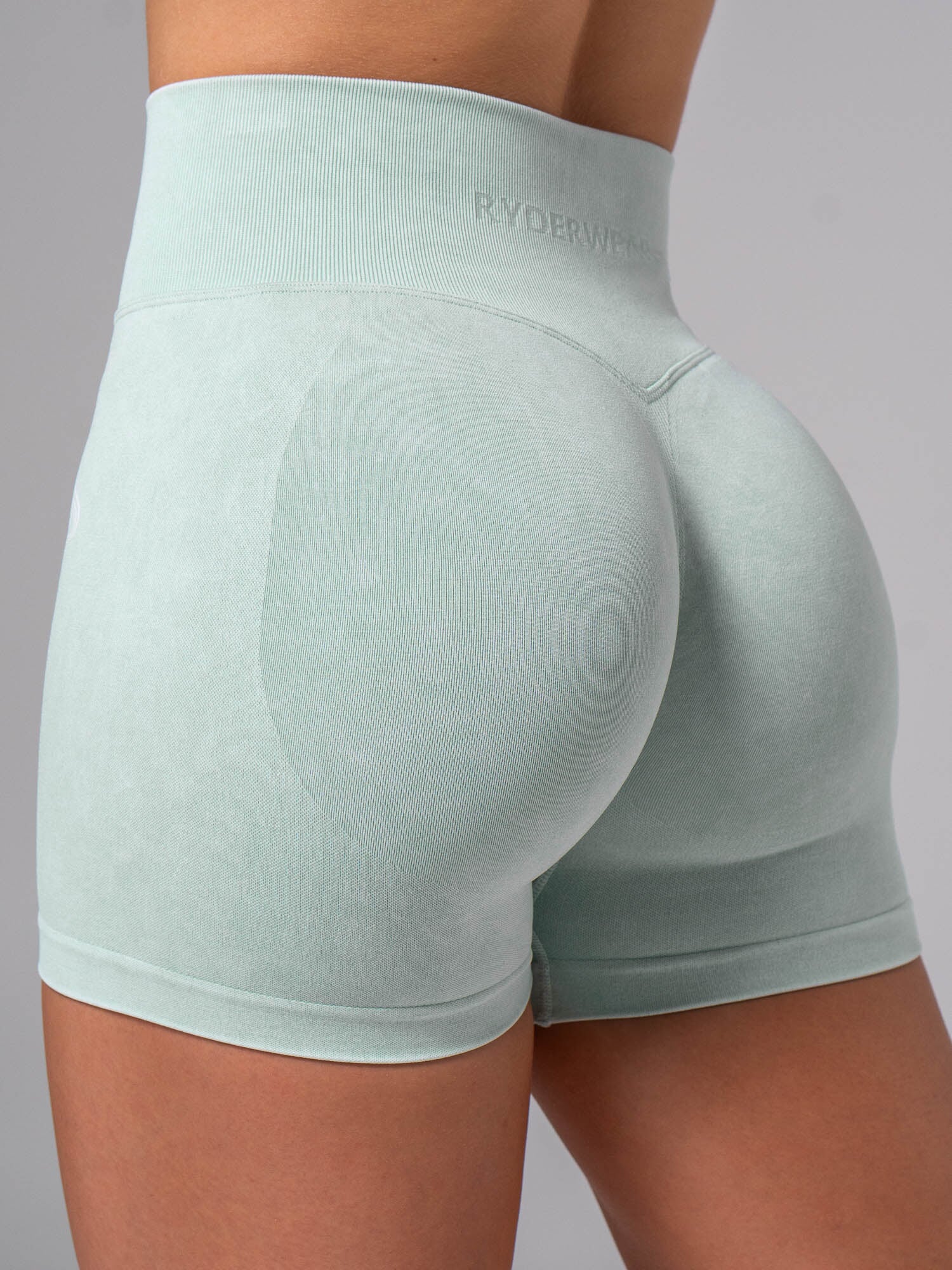 Stonewash Seamless Invisible Scrunch Shorts - Mint