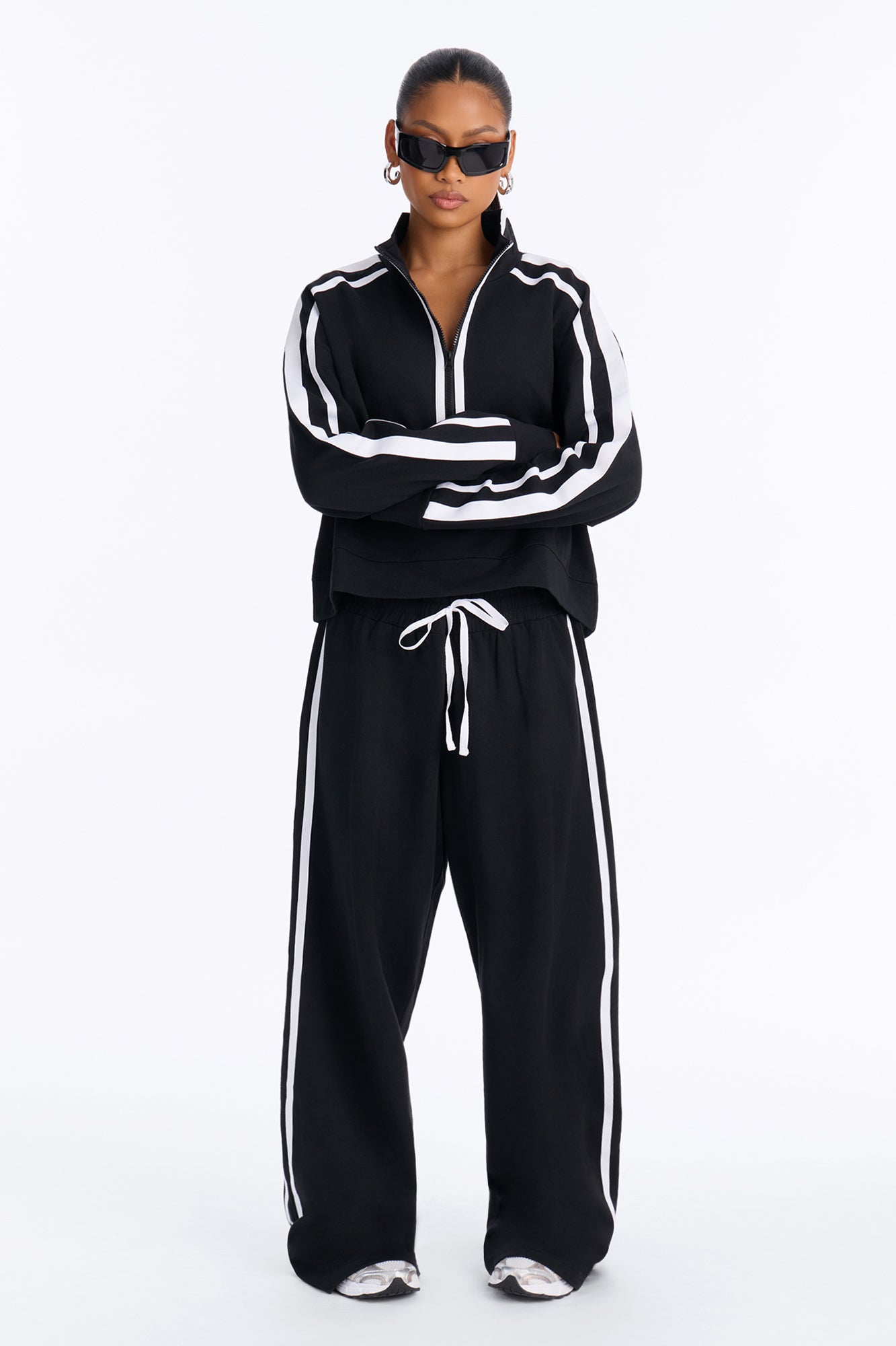 Casual Chic Fleece Pant Set - Black