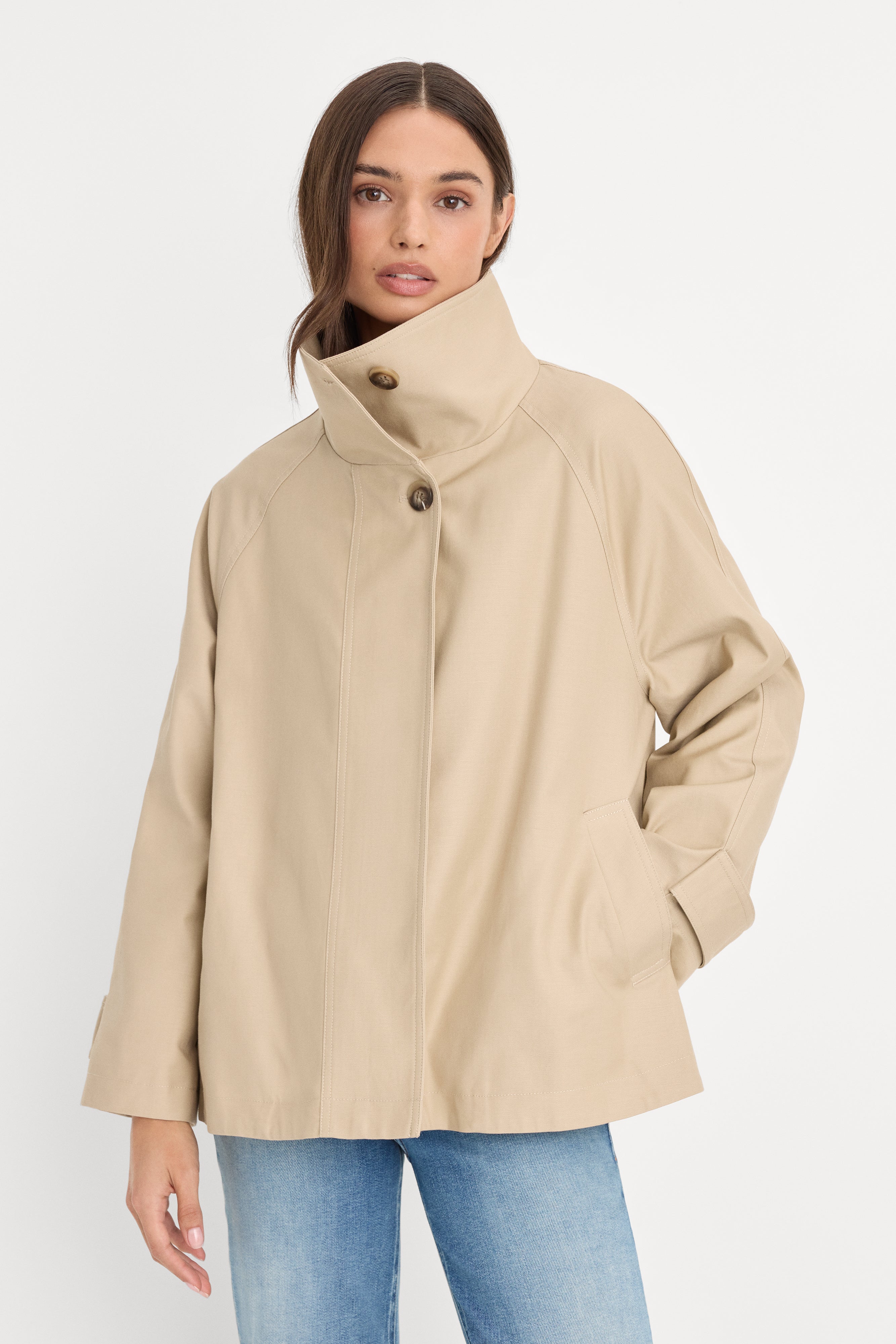 THE FUNNEL NECK TRENCH | LIGHT TAUPE