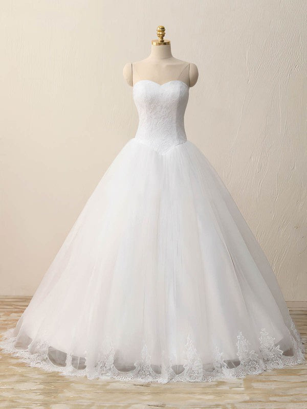 Beautiful Sweetheart Ball Gown Lace Wedding Dresses with Appliques