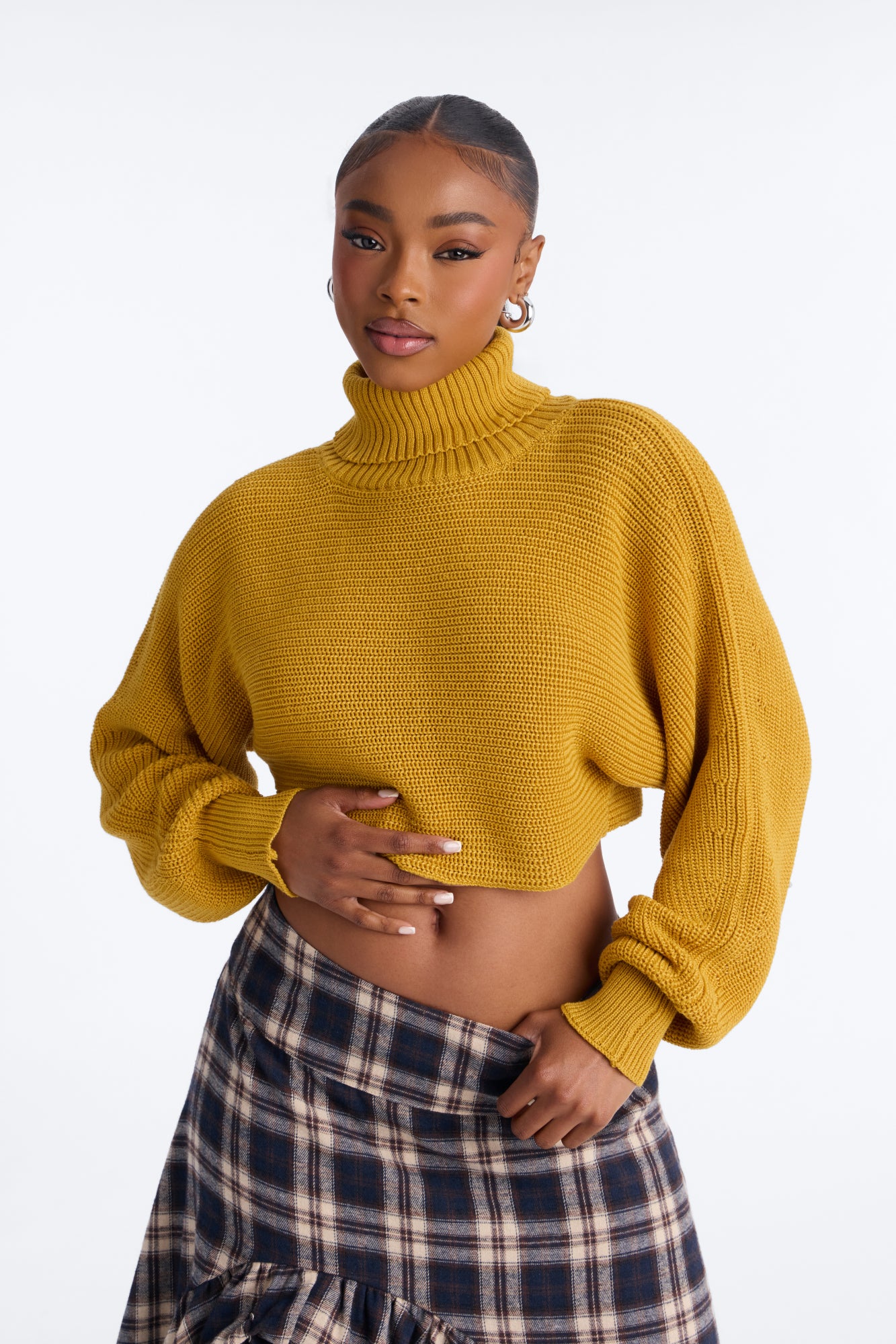 Deana Cropped Turtleneck Sweater - Mustard