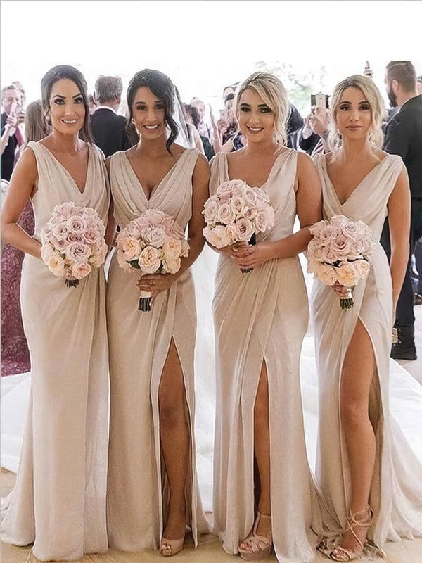 Charming Chiffon V-Neck Sleeveless Column Split Front Bridesmaid Dresses with Sweep Train
