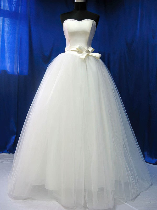 Fabulous Sweetheart Ball Gown Strapless Satin Tulle Floor-Length Wedding Dresses with Bow