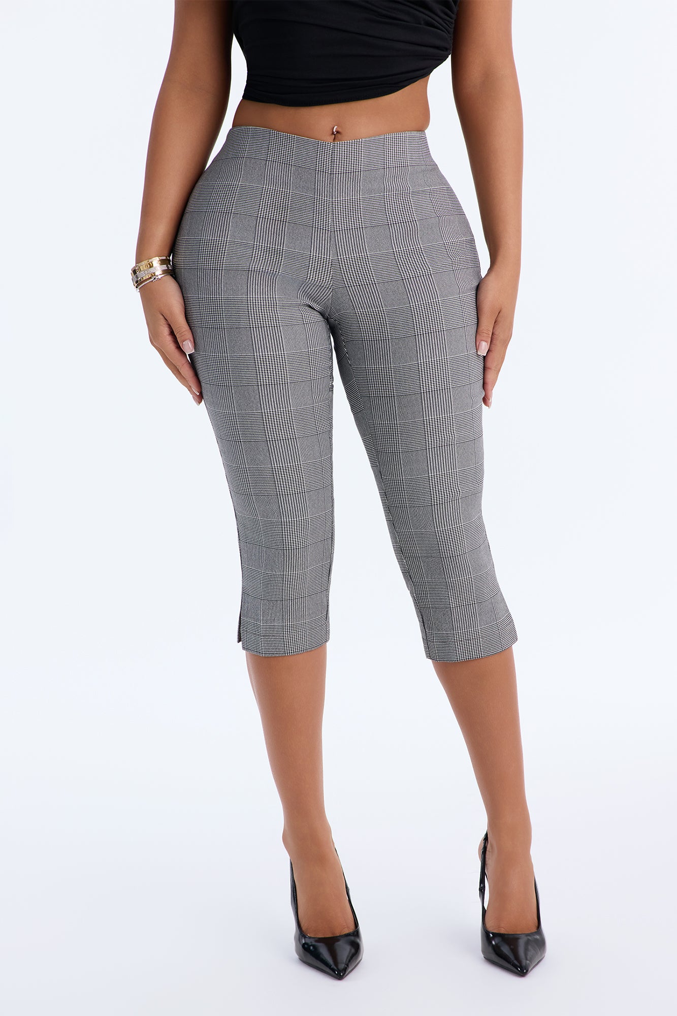 Izzy Plaid Capri Pant - Black/White