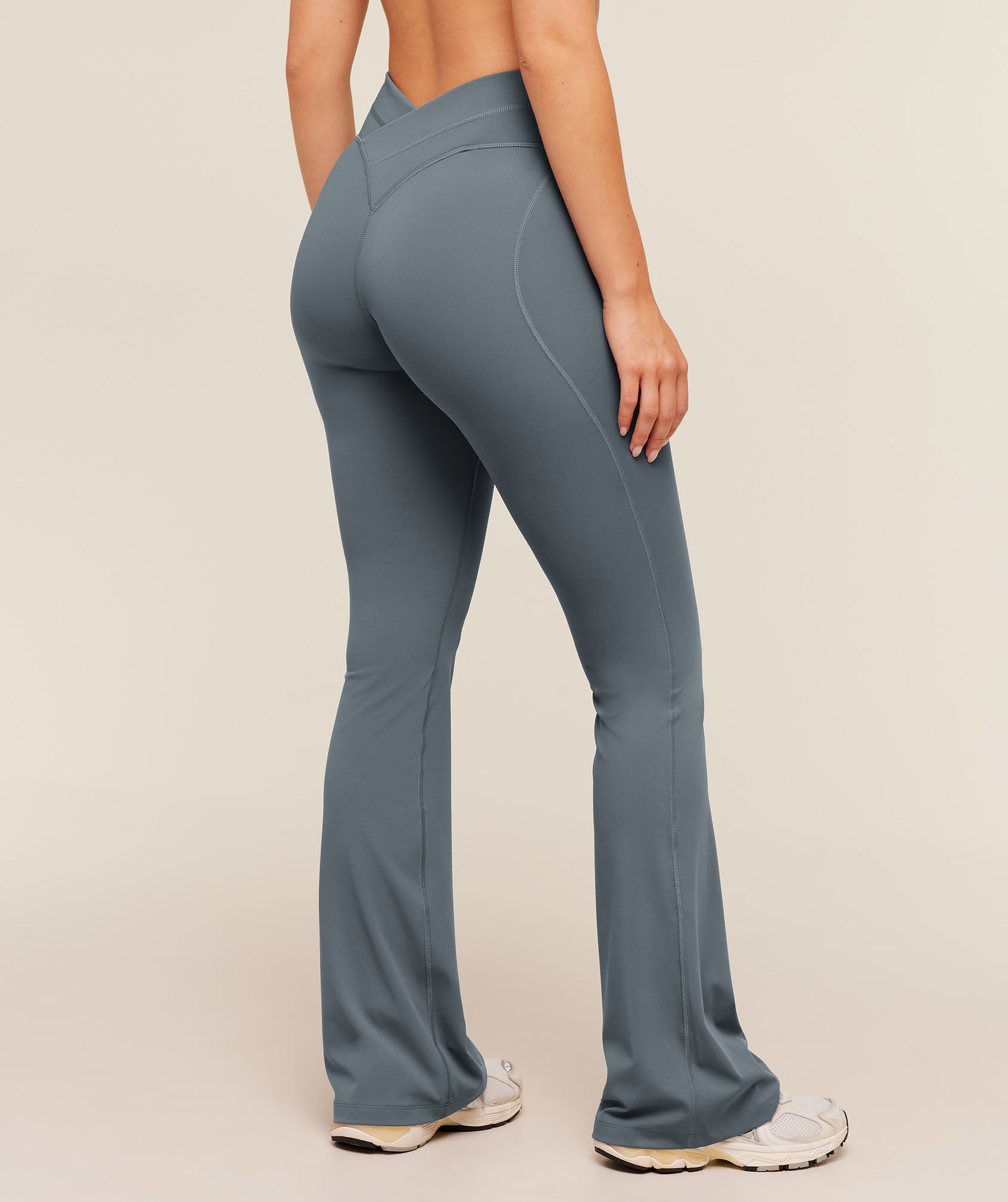 Gymshark Crossover Back Flared Leggings - Iron Blue