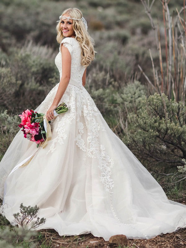 Exquisite Capped V-Neck Lace A-Line Tulle Court Train Wedding Dresses