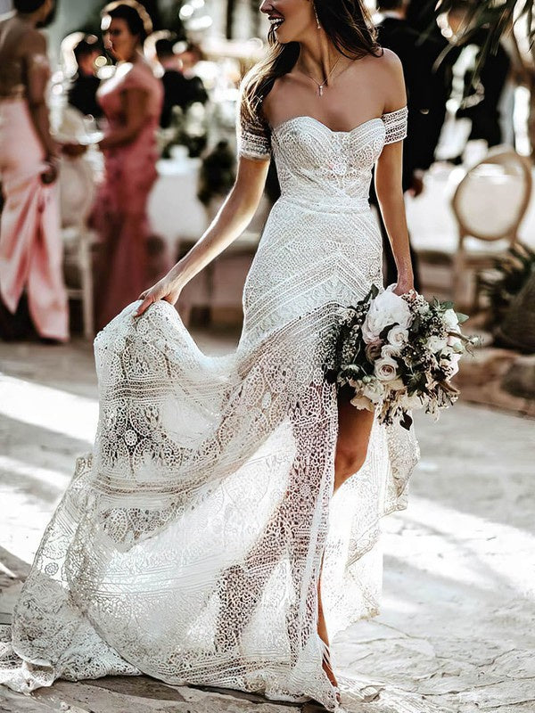 Chic Sweetheart Strapless Sheath Lace Court Train Wedding Dresses with Split