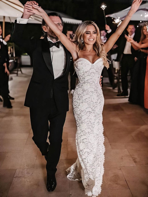Charming Sheath Strapless Sweetheart Lace Wedding Dresses with Sweep Train