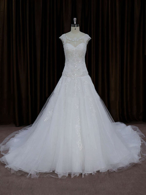 Luxurious Jewel Lace Tulle Chapel Train Wedding Dresses with Appliques